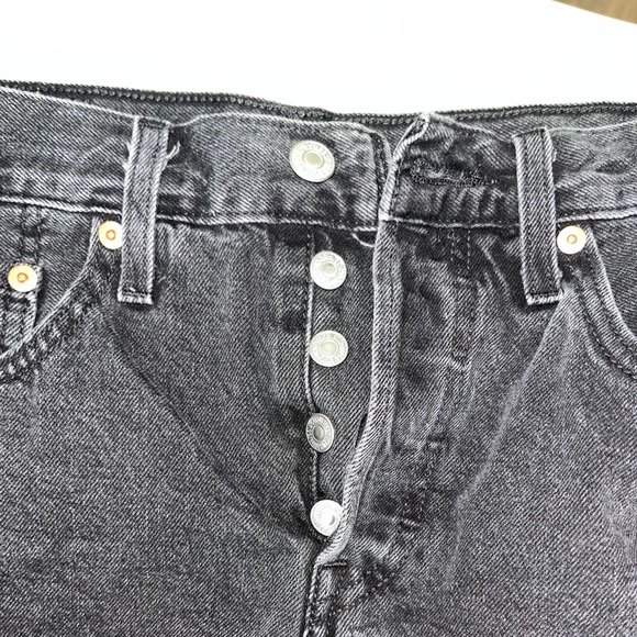 Black Levi Shorts - Picture 5 of 5